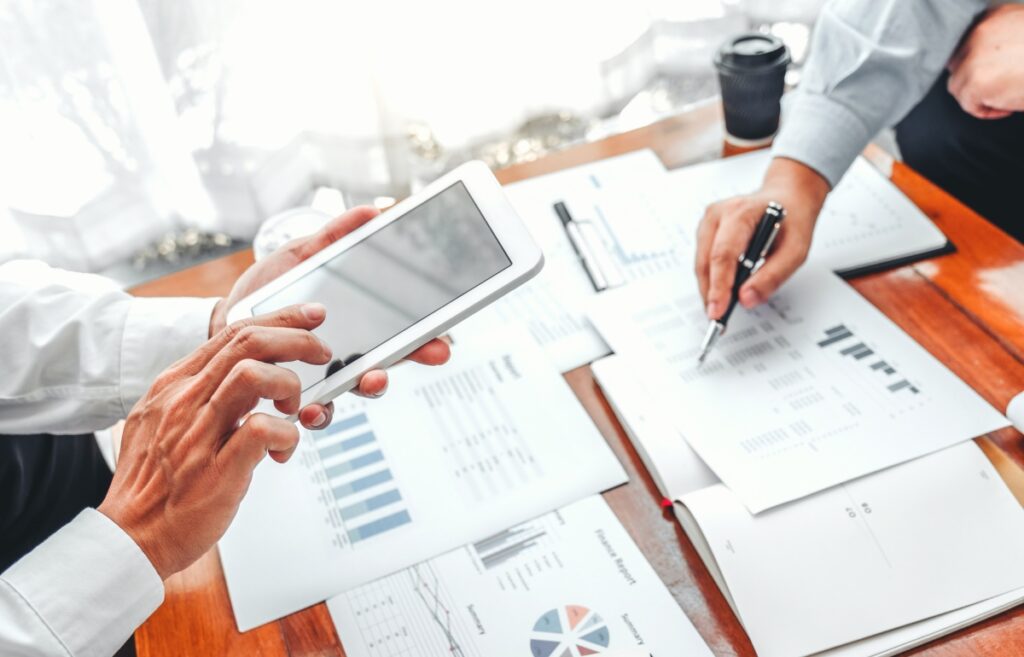 right time to start a business concept with entrepreneur planning startup